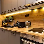 Apartament Apollo Close To Medical